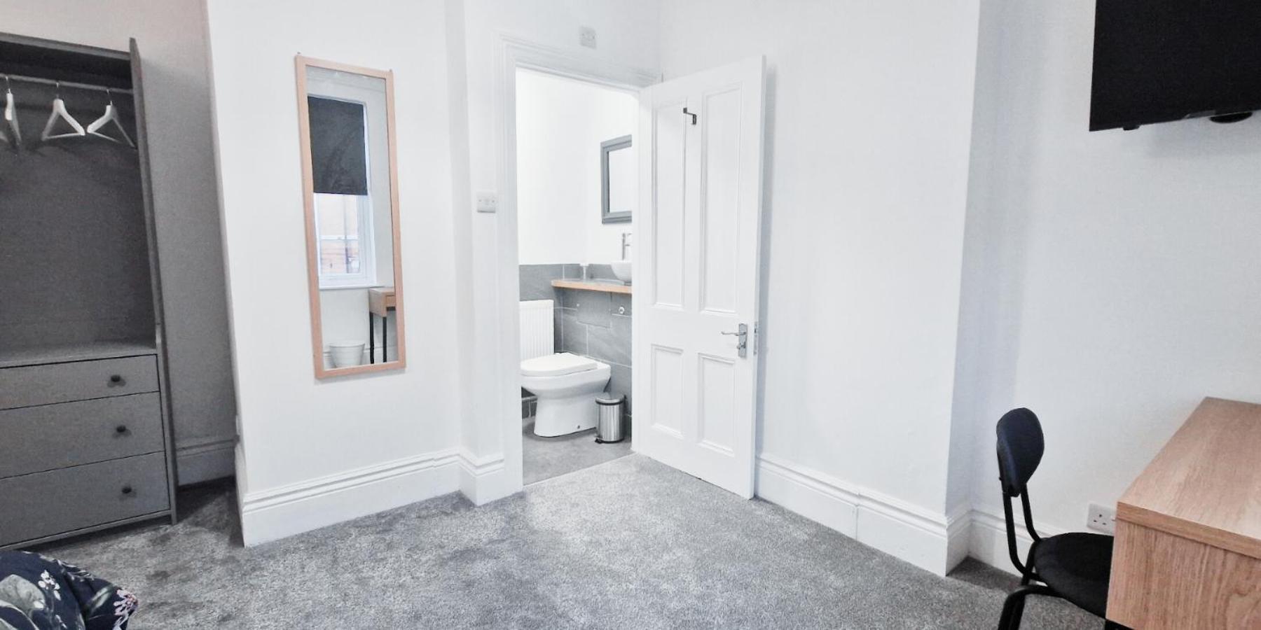 Spacious Room In Modern House Near Nottingham Zewnętrze zdjęcie